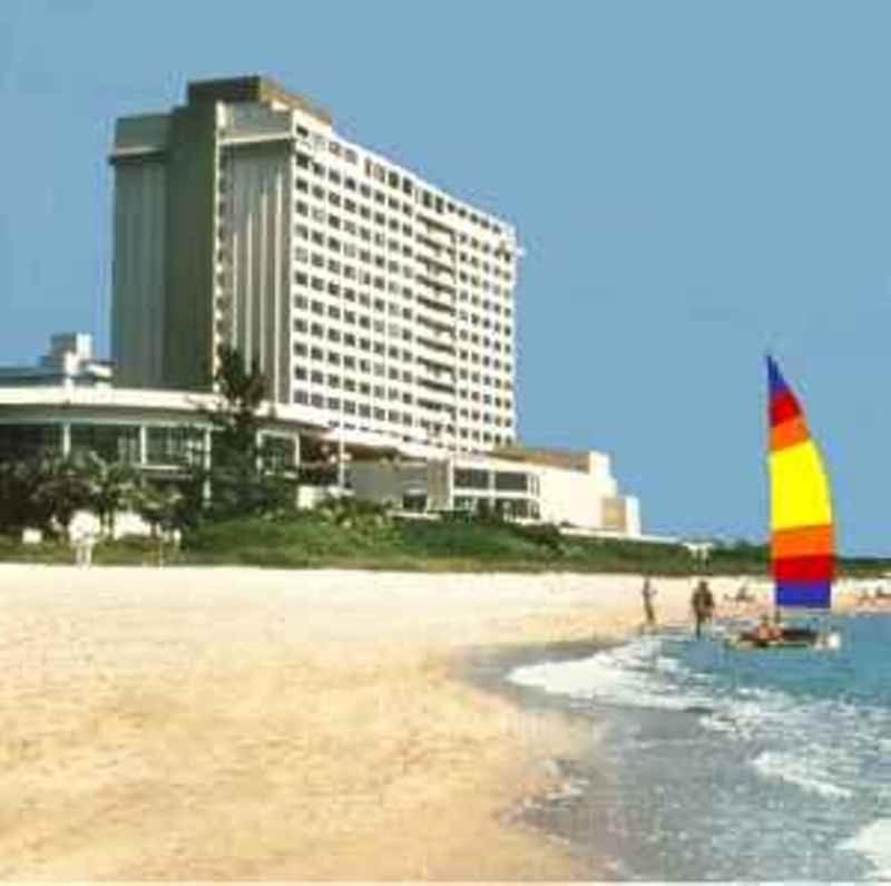 Ocean Front Studio Units ไมอามีบีช ภายนอก รูปภาพ
