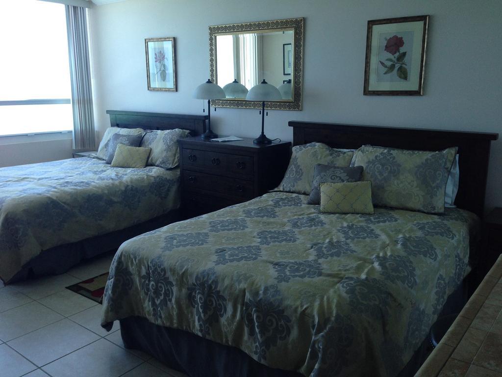 Ocean Front Studio Units ไมอามีบีช ภายนอก รูปภาพ