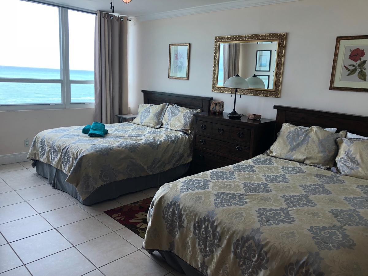 Ocean Front Studio Units ไมอามีบีช ภายนอก รูปภาพ