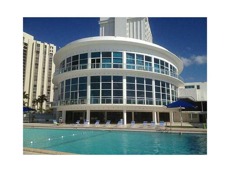 Ocean Front Studio Units ไมอามีบีช ภายนอก รูปภาพ